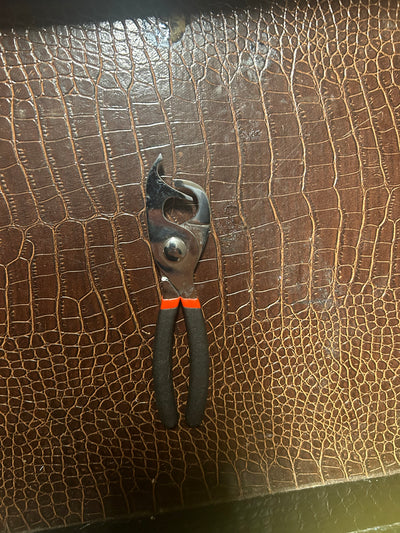 Specialty clip remover